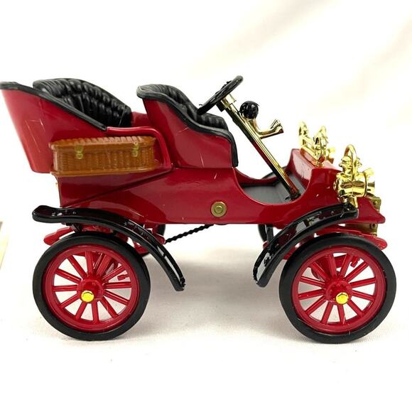 New 1903 Ford Model A Tonneau Red 1/32 National Motor Museum Mint COA - Picture 7 of 11